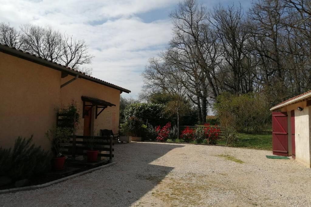 Gite Vacances Bosc D'Esquirol 4 Pers Escorneboeuf Exterior photo