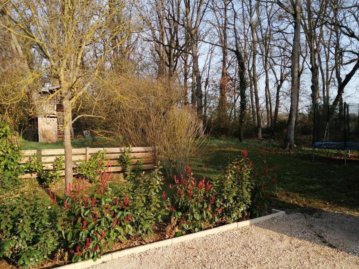 Gite Vacances Bosc D'Esquirol 4 Pers Escorneboeuf Exterior photo
